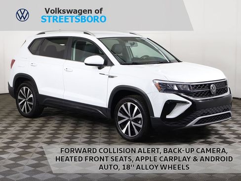 Used 2022 Volkswagen Taos SE AWD/4WD image 1