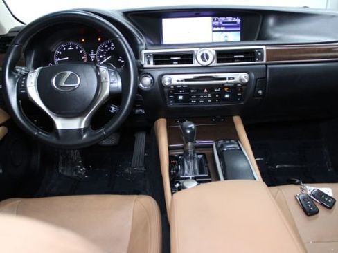 Used 2013 Lexus GS 350 Luxury image 2