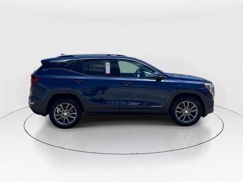 Used 2022 GMC Terrain SLT AWD/4WD image 9