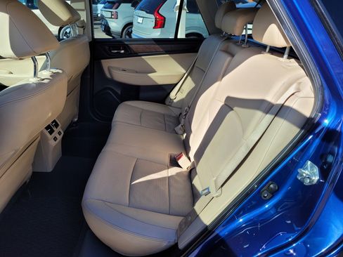 Used 2016 Subaru Outback 2.5i Limited image 11