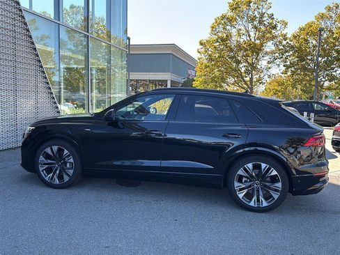 Used 2026 Audi Q8 Premium Plus AWD/4WD image 8