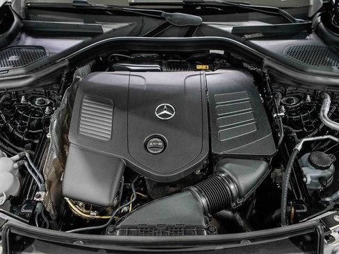 Used 2025 Mercedes-Benz GLC 300 GLC 300 image 26