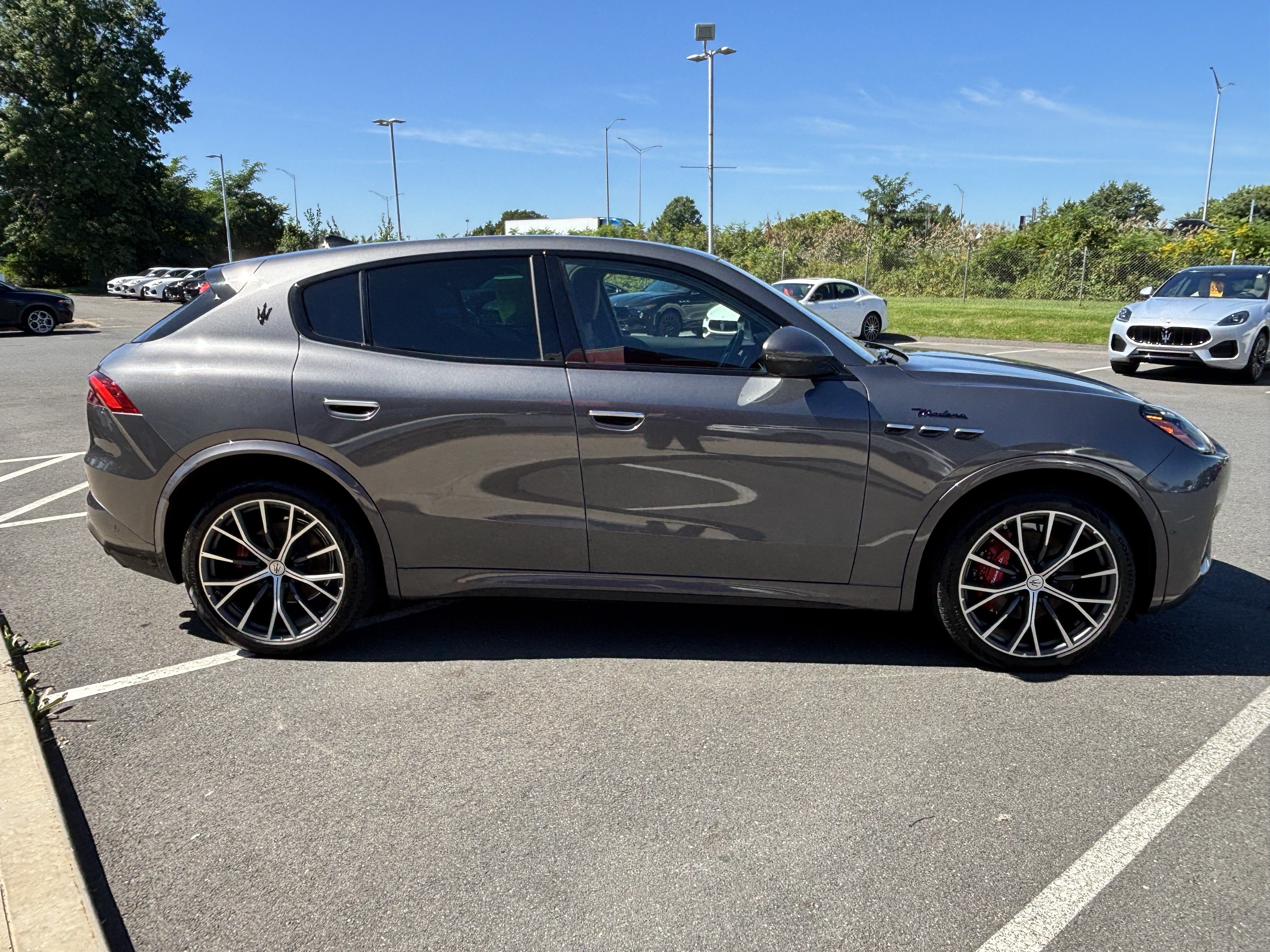 Used 2023 Maserati Grecale Folgore AWD/4WD image 8