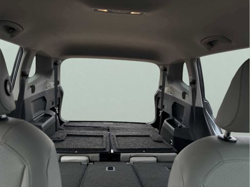 Certified 2020 Volkswagen Tiguan SE image 34