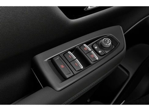 Used 2025 Subaru Forester Limited image 23