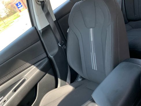 Used 2023 Hyundai Elantra SEL w/ Convenience Package image 21