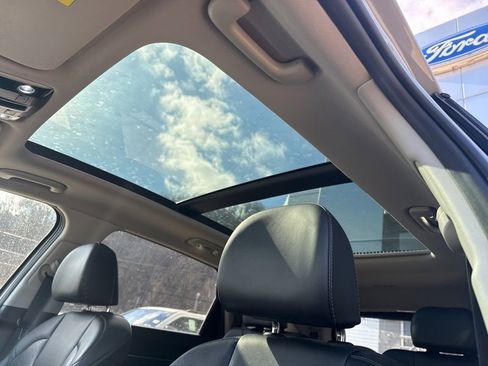 Used 2022 Kia Sorento SX image 17