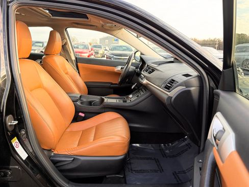 Used 2012 Lexus CT 200h Premium image 24