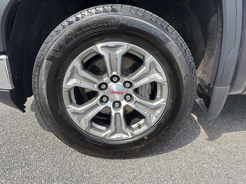Used 2025 GMC Sierra 1500 SLT AWD/4WD image 9