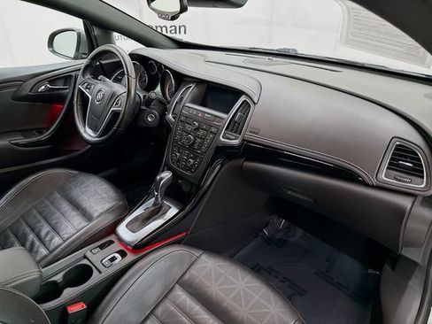 Used 2018 Buick Cascada Premium image 28