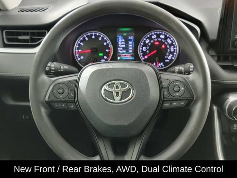 Used 2021 Toyota RAV4 XLE AWD/4WD image 25
