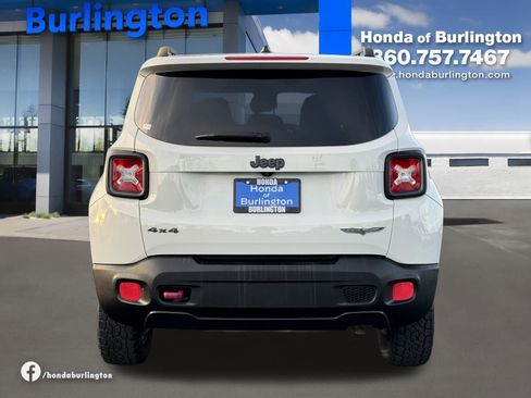 Used 2017 Jeep Renegade Trailhawk image 5