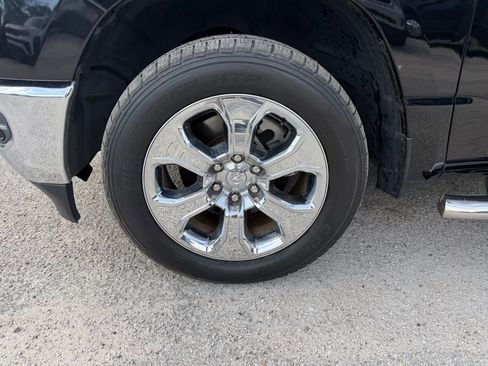Used 2020 RAM 1500 Big Horn RWD image 10