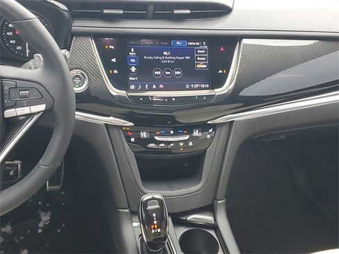 Certified 2020 Cadillac XT6 Sport image 16