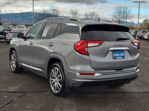 Used 2023 GMC Terrain Denali w/ Denali Premium Package image 12