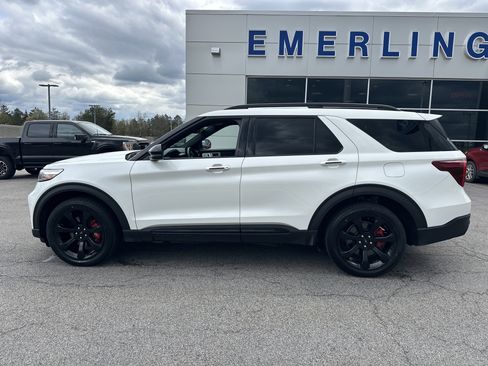 Used 2024 Ford Explorer ST w/ Equipment Group 401A AWD/4WD image 12