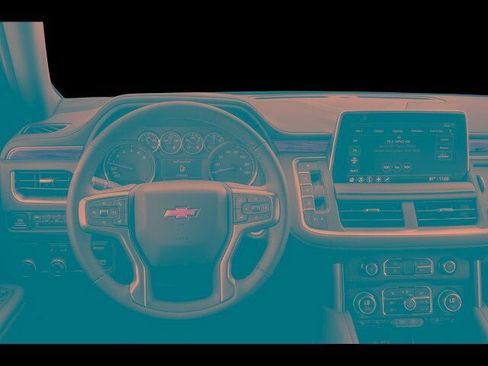 Used 2024 Chevrolet Suburban LT w/ Luxury Package RWD image 37