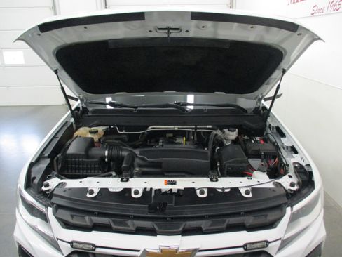 Used 2022 Chevrolet Colorado LT w/ Fleet Safety Package image 28