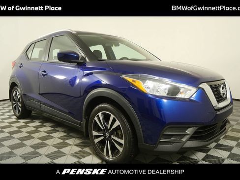 Used 2020 Nissan Kicks SV image 1