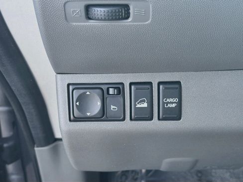 Used 2021 Nissan Frontier SV w/ Midnight Edition Floor Mats AWD/4WD image 16