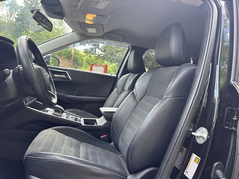 Used 2023 Mitsubishi Outlander Ralliart AWD/4WD image 12