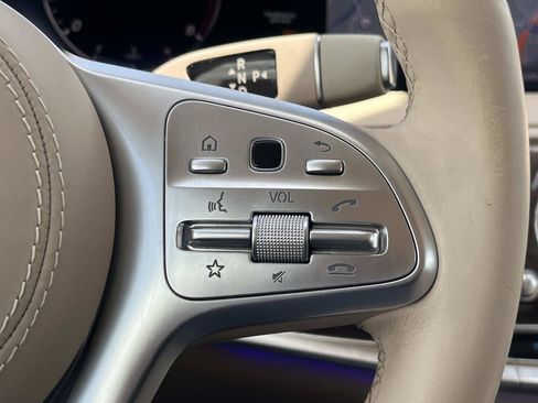 Used 2018 Mercedes-Benz S 560 Sedan image 31