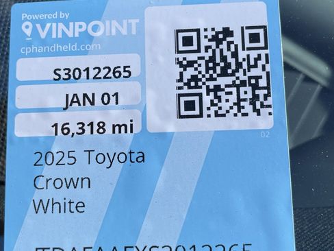 Used 2025 Toyota Crown Platinum image 29