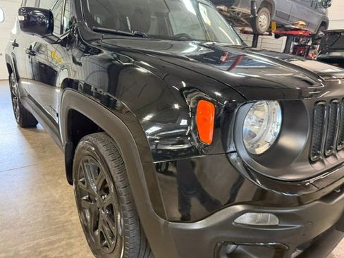 Certified 2017 Jeep Renegade Altitude AWD/4WD image 3