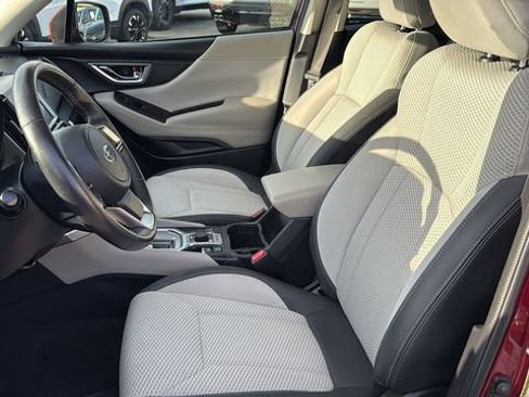 Used 2022 Subaru Forester Premium image 11
