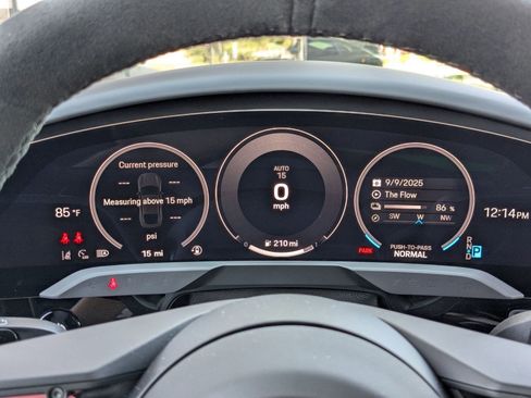 New 2026 Porsche Taycan GTS AWD/4WD image 16