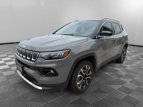 Used 2022 Jeep Compass Limited AWD/4WD image 7