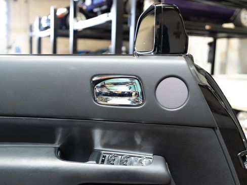 Used 2020 Rolls-Royce Dawn image 51