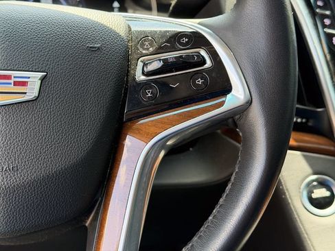 Used 2020 Cadillac Escalade Premium Luxury AWD/4WD image 12