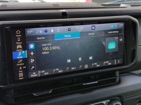 Used 2024 Jeep Wrangler High Altitude image 13