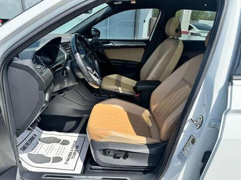 Used 2022 Volkswagen Tiguan SE R-Line image 15