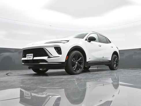 New 2025 Buick Envision Sport Touring image 34