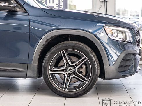 Used 2021 Mercedes-Benz GLB 250 4MATIC image 11