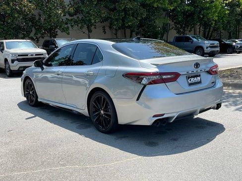 Used 2021 Toyota Camry XSE FWD image 5