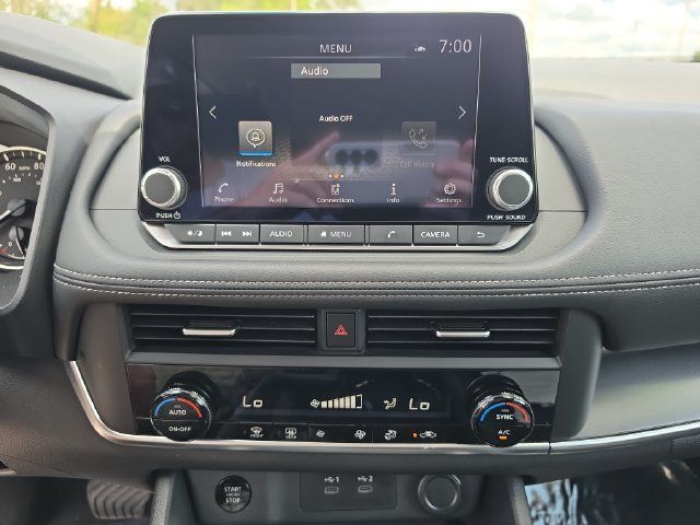 Used 2026 Nissan Rogue SV FWD image 17