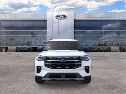 New 2026 Ford Explorer Active w/ Active Comfort Package AWD/4WD image 8