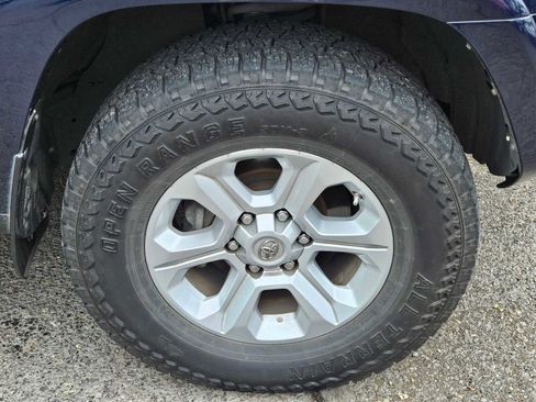 Used 2020 Toyota 4Runner SR5 Premium w/ Moonroof Package image 8