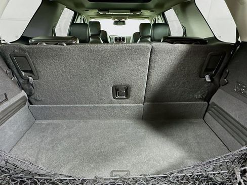 Used 2009 GMC Acadia SLT w/ Technology Package image 28