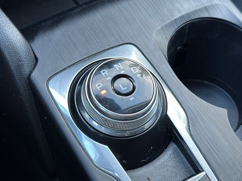 Used 2020 Ford Escape SE Sport image 24