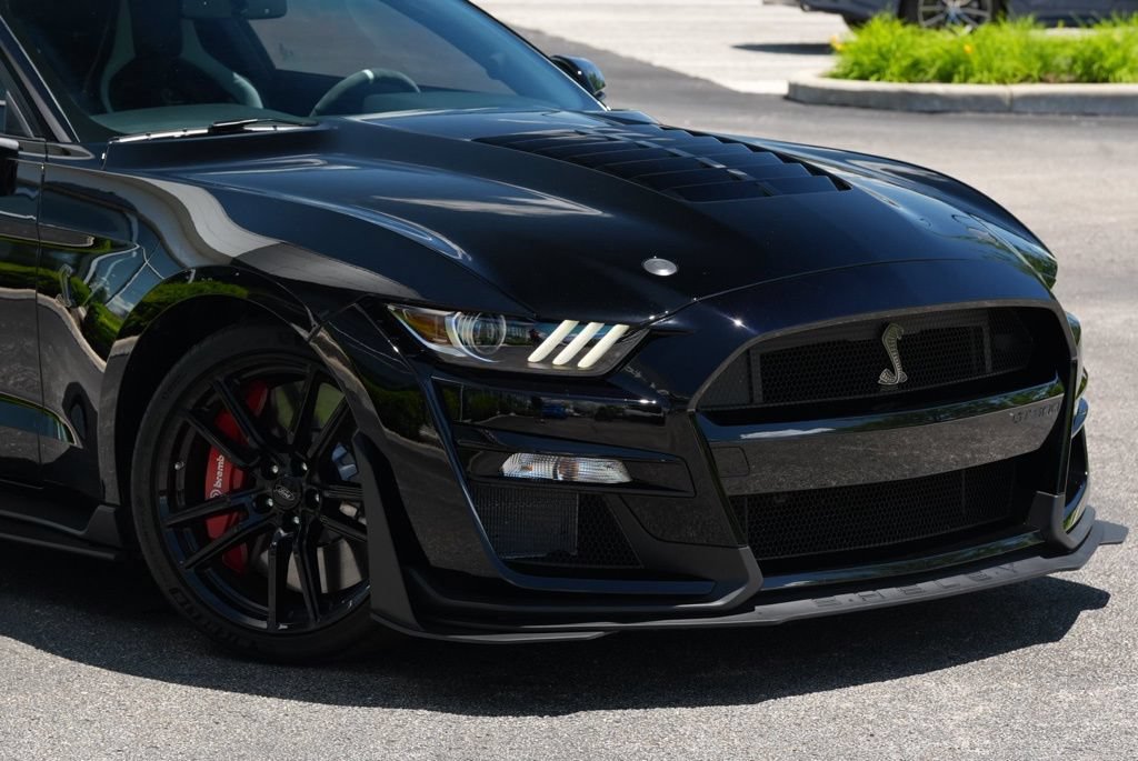 Used 2022 Ford Mustang Shelby GT500 w/ Technology Package RWD image 30