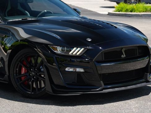 Used 2022 Ford Mustang Shelby GT500 w/ Technology Package RWD image 30