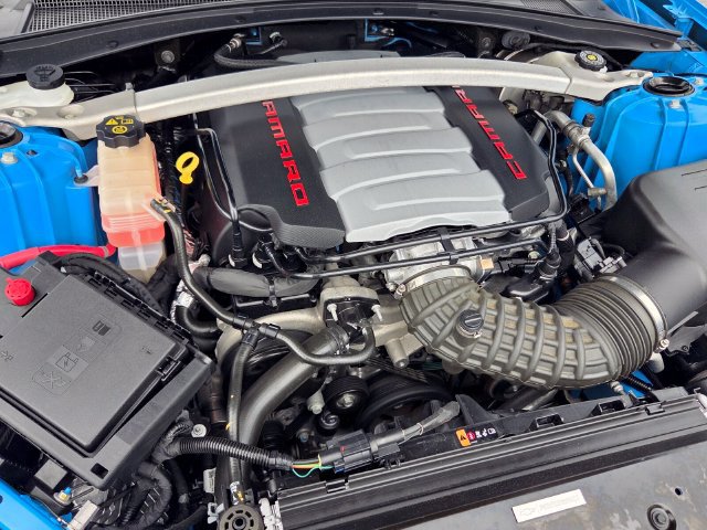 Used 2023 Chevrolet Camaro LT w/ Technology Package RWD image 16