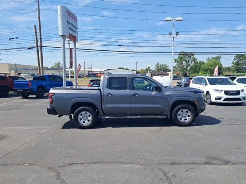 Certified 2022 Nissan Frontier S AWD/4WD image 4