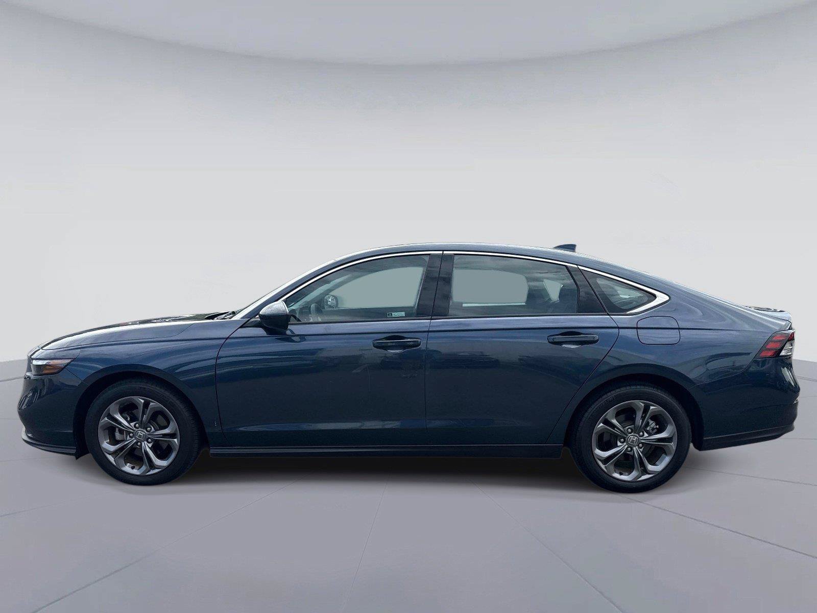 Certified 2024 Honda Accord EX image 7