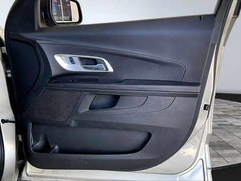 Used 2016 Chevrolet Equinox LS image 24