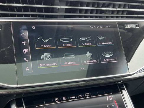 Used 2022 Audi Q7 Premium Plus w/ Premium Plus Package image 23